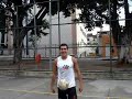 Craque fazendo embaixadinha
