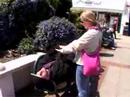 Derek Marvo Street Magic - Floatitation!