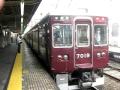 阪急神戸線十三駅　7000系特急新開地行が発車・7000系特急梅田行　到着