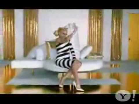 Gwen Stefani Sweet Escape: Video Clip + Letra Traduzida YouTube Preview Image