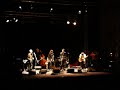gennaio 2008 - teatro mediterraneo(napoli) napoli jazz winter
uomini in frac - omaggio a domenico modugno

peppe servillo: voce
javier girotto: sax, clarinetto
fabrizio bosso: tromba
fausto mesolella: chitarra
mimmo epifani: voce, mandola, mandolino
danilo rea: pianoforte
furio di castri: contrabbasso
roberto gatto: batteria
mim� ciaramella: voce, percussioni