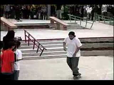 BMX BIKES TRICKS STUNTS CRASHES