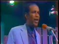 عثمان مصطفى .. يغني للكاشف