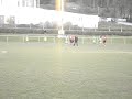 ween e bessi gedolt huet an bis zem schluss vum video wuard, geseit dem sonia sein pateintreifen an onnochahmlechen jumpstile um fussballsterrain... ;) lol