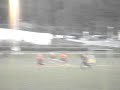 ween e bessi gedolt huet an bis zem schluss vum video wuard, geseit dem sonia sein pateintreifen an onnochahmlechen jumpstile um fussballsterrain... ;) lol