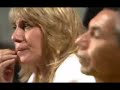 Helena Roitman resiste a uma crise de abstinência e vai aos Alcoólicos Anônimos (AA) com William.