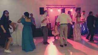 r + e - Dança até à hora da saída com DJ Renas