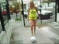 Futbol, Evangelina - haciendo jueguito 1