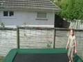videos de AMAZING 10 YEAR OLD GIRL TRAMPOLINING VIDEO!!!