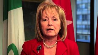 L'honorable Madeleine Meilleur, Députée d'Ottawa-Vanier, Procureur générale et ministre déléguée aux Affaires francophones