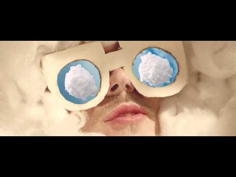 Premiere: Jinja Safari - Toothless Grin