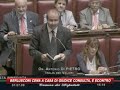 Lodo Alfano torna al centro delle polemiche: fa discutere l'incontro tra Berlusconi, il ministro della Giustizia e due giudici della Consulta. Mazzella reagisce e scrive al presidente del Consiglio: