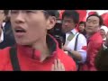 Many China crowded round ONE Japanease