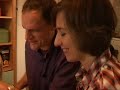 Monique Snoeijen leest nrc.next met Vincent Bijlo
