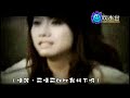 http://www.youtube.com/watch?v=h4bG9-KMi34勁膠金曲版,主唱靚靚小妹妹填詞: 打王鞭+七步成星主唱: Ranetki狗屎不能充當唱技 學習被迫接受明明無法靜候 唯有獨自求救隔日我想歸家 休息一句鐘 沿途迴避歌聲 聽到就頭痛喉嚨極熾熱 胃部更腫痛誰走音問心 將耳膜震撼 全部同音 只因氣未運行仍未算難受夠 還欲上台獨奏 忍心聽聽還是要走* 能迴避嘛 我怕了聽那杏加橙塞住耳門 迷迷糊 在街邊受難一個個已訓低 我跪低死撐快死的一剎又折返能明白嘛 我怕了她唱杏加橙音律缺存 完場時 上帝也心煩我們如承受著最壞的糟蹋妄想今天個台會散 跌死了嗎 *la~la~lalalala~la~la~la~la~（唔該，可唔可以比我抖下呀）lalalala~la~la~la~la~（我個胃真係好辛苦呀）lala~lala~lalalala~（你不如唔好唱啦，好唔好呀？）隔日我想歸家 休息一句鐘 沿途迴避歌聲 聽到就頭痛喉嚨極熾熱 胃部更腫痛離開的原因 經已不再問 台上傳音 通通化做淚痕仍在唱台獨奏 台下我們受夠 多聽想嘔還是跳樓REPEAT * (more)