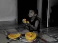 Krithik Papaya Eating Style