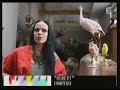 am�lie nothomb vue par son amie chanteuse robert (extrait d'un reportage).