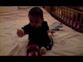 videos de Amaan sitting up [momentarily]