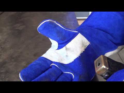 21 inch Split Cowhide Stick Glove with RestPatch®