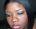 Now you know I love me a pop of color Bronzinesk Teal:) tut