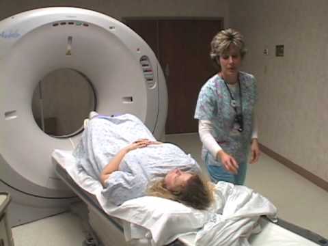 how to become radiologist