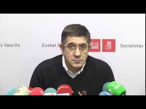 Patxi Lpez durante la rueda de prensa en la que ha explicado los motivos de la abstencin del PSE-EE en la votacin de los Presupuestos para 2014