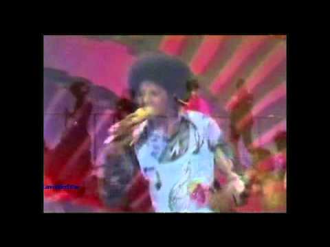 Michael Jackson – Just a Little Bit of You – Soul Train Live (HD)