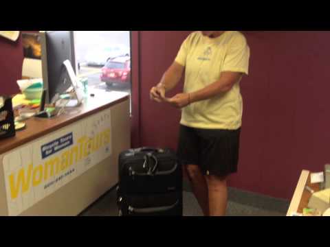 how to attach luggage tags to suitcase