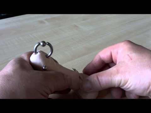 ampallang - Die Piercings sind: Prinz Albert, Ampallang und Hafada. Hier als 4 mm, 3,2 mm und 2 mm. Real sind es 10 mm PA und die Hafadas 4 + 5 mm.
