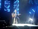 Juan cantando se supone en el concierto de Of