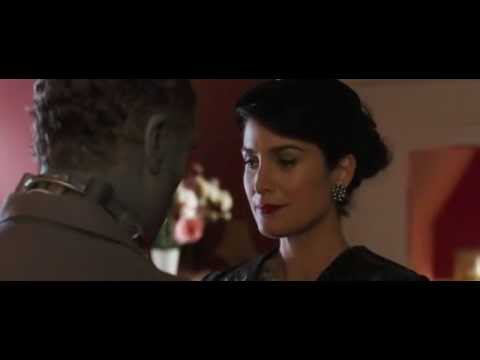Carrie Anne Moss