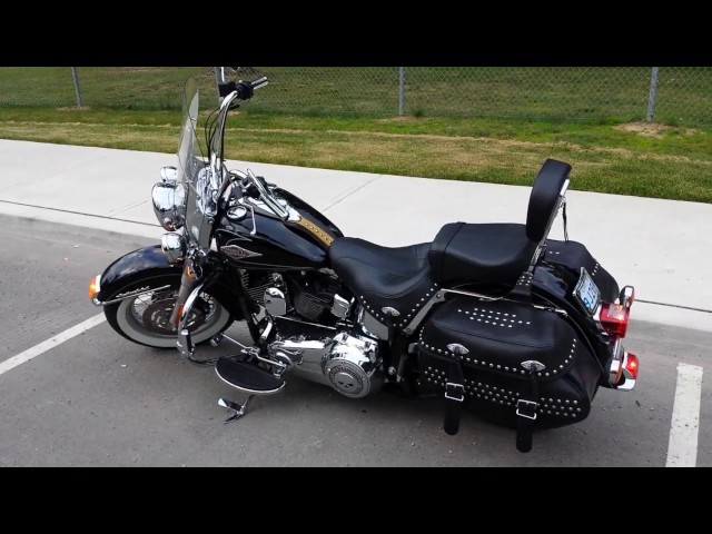 Harley Davidson Heritage Softail Classic in Street, Cruisers & Choppers in Barrie