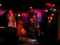 johanna iivanainen and unit6 jyv�skyl�n jazz barissa syksyll� 2006.
http://www.unit6.info
