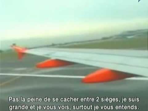 Hôtesse de l’air avec beaucoup d’humour