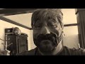 this is my version of a great song written by my friend sergio silva & his band kerigma, based on an urban black tale about an insane lad, who confuses his parents and his brother with some martians that he thinks they are invading planet earth, so he decides to kill them all, by cutting their heads off...not a nice but a common story!
this arrangement is closer to the original version not to the published one...
the video was an almost random choice of my files just to fill the image space without any artistic pretension, and all the people appearing in there are involuntary actors...in other words, is just a freakin� joke! so i hope not to hurt anybody's feelings
regards