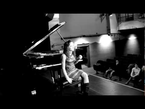 veneziano - Intervista alla pianista Irene Veneziano ospite al VI Festival Pianistico Internazionale 2013.