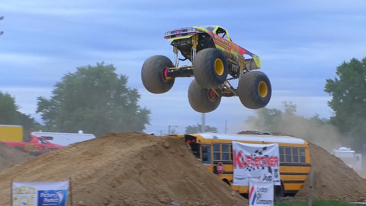 Outlaw Monster Truck Drags from Canfield