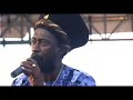 Bekijk muziek clip van Orishas met El Rey de la Pachacha