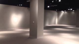 video-img