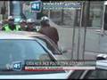 CEZA KESİLİNCE POLİSE TEPKİ GÖSTERDİ