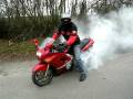 videos de Kawasaki ZZR palenie gumy