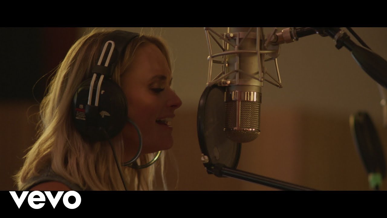 BBITM Miranda Lambert Releases New Video "Fooled Around And Fell In
