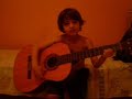 Davi aprende a tocar violão Davi aprende a tocar violão