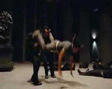 Tony Jaa breaking bones like crazy