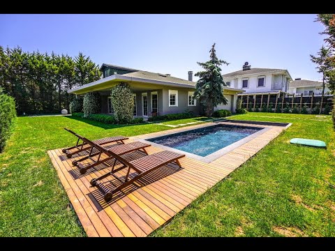 Silivri'de 5+1,Denize 250m, 400m2 Lüks Villa