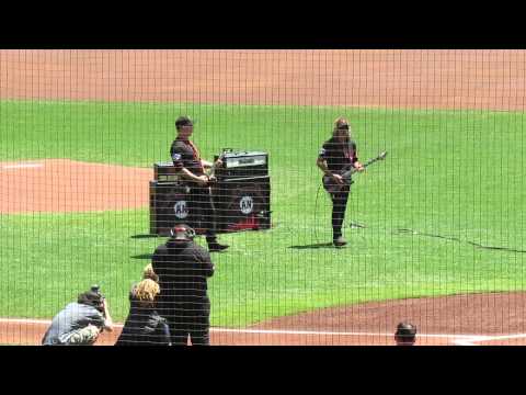 Metallica Performs “The Star Spangled" Ala Jimi Hendrix