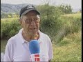 http://www.rtvcm.esLos amantes de la pesca del cangrejo ya pueden salir en busca de este crustáceo. Desde el ministerio de medio ambiente se anima a practicar este hobby siempre y cuando se respete la naturaleza y no se incumpla la normativa vigente para este año. Y como este otros cinco anzuelos en diferentes puntos del rio Bullaque. Con mucha paciencia y con un buen cebo, los amantes de la pesca del cangrejo rojo estan en plena actividad. El 1 de junio se abrio la veda que continuara abierta hasta finales de septiembre. Aun asi, para poder pescar hay que conocer bien la materia y respetar la naturaleza. Hay que sacarlos capados para que no se produzcan plagas invasoras de este crustaceo. Para pescarlo, mejor a primera hora de la mañana o a ultima y si es acompañado de la familia, mejor. Se acaba de abrir la veda y los pescadores notan como ya hay quien se salta las normas. Horas y horas para poderse llevar a casa un buen cubo que seguro ya tienen pensado como cocinar.(15-06-2008)