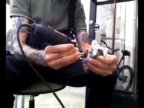 Ugly Bill Tuning a Tattoo Machine - Specialtechnique.net