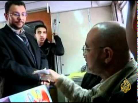 الموصلات المصرية ساحات للحوارات السياسية الموصلات المصرية ساحات للحوارات السياسية