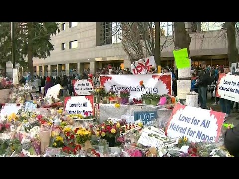 Toronto: Tausende gedenken der Opfer der Amokfahrt